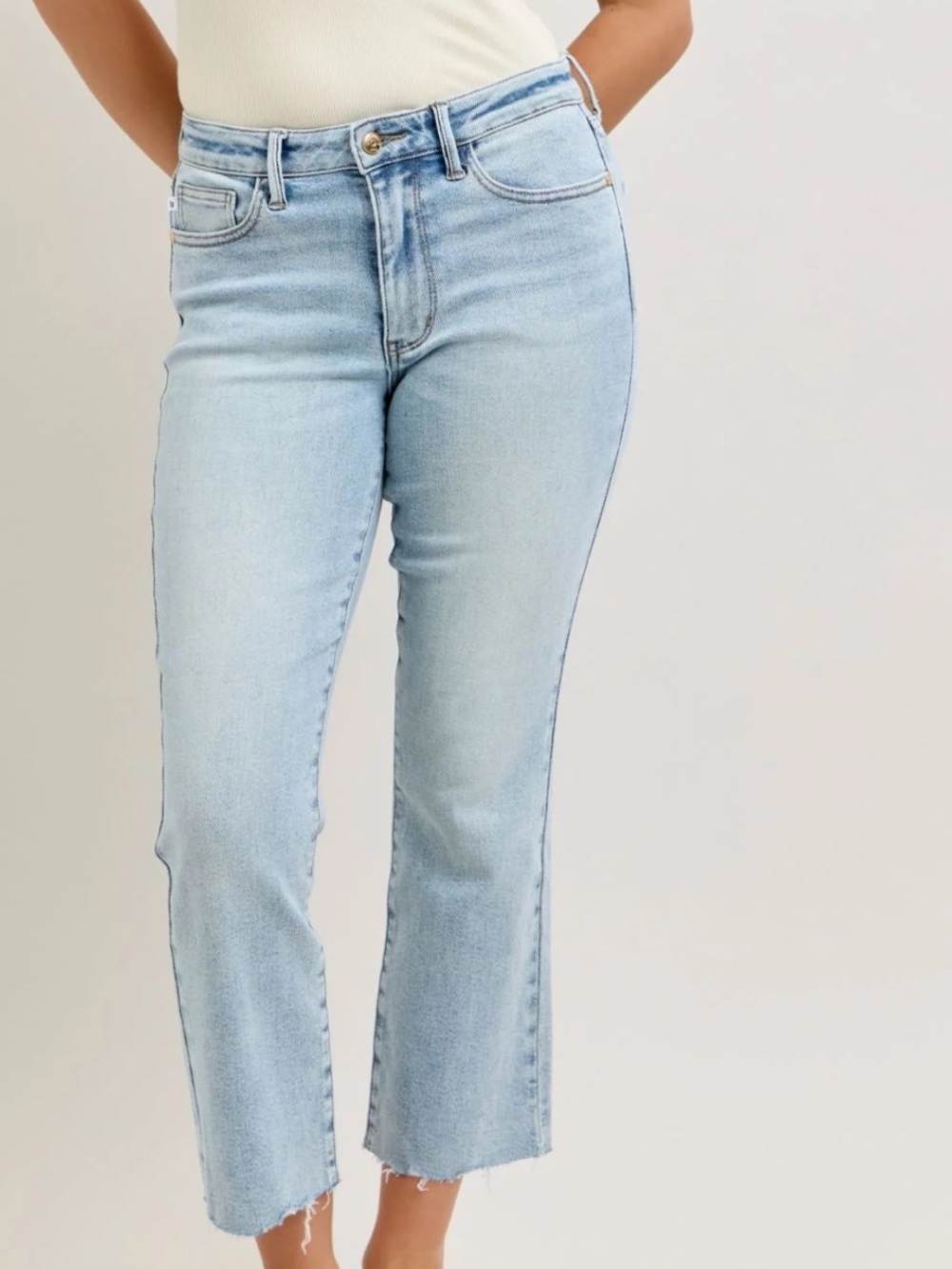 Judy Blue Mid Rise Raw Hem Kick Flare Denim Jeans 881096, Light Blue, 5/27.  NWT